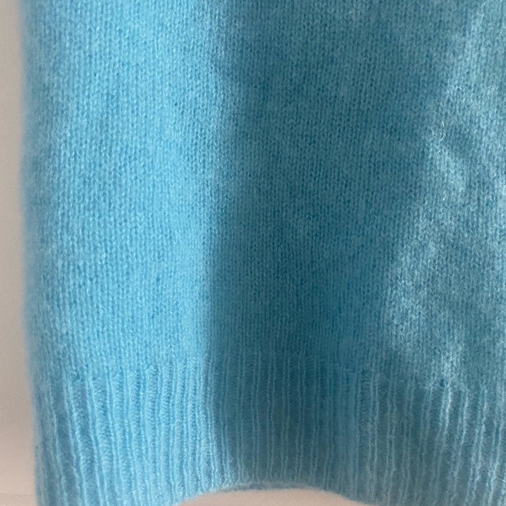 100% Cashmere - Picture 5 of 7